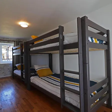 Maison De Charme Avec Grand Jardin, Jeux Pour Enfants, Et Equipements Modernes A - Fr-1-497-137 * Merri
