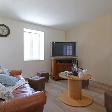 Charmante En Pierre Avec Wifi, Terrasse Et Jardin Clos - Fr-1-497-137 Lantställe
