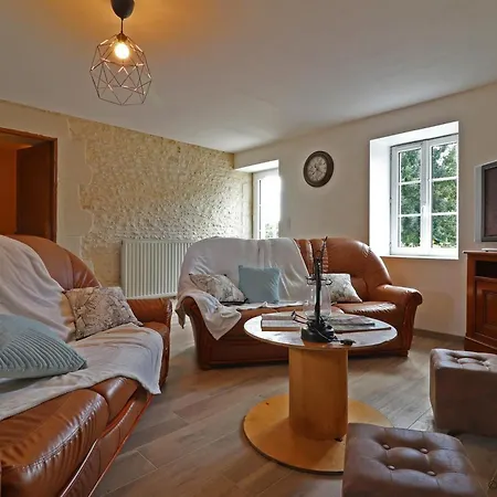 Casa de Férias Charmante En Pierre Avec Wifi, Terrasse Et Jardin Clos - Fr-1-497-137 *