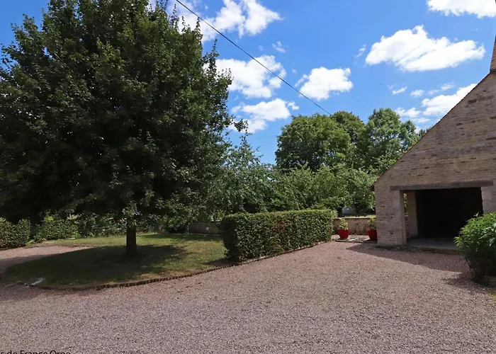 Hébergement de vacances Charmante En Pierre Avec Wifi, Terrasse Et Jardin Clos - Fr-1-497-137