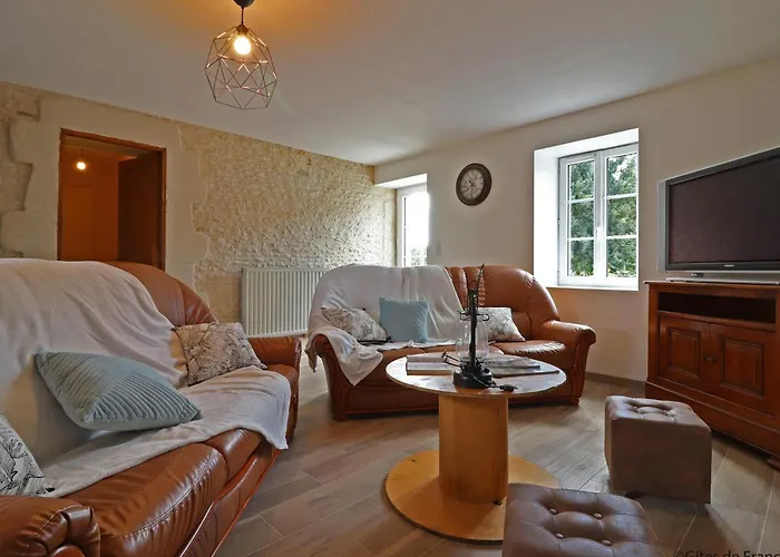 Hébergement de vacances Charmante En Pierre Avec Wifi, Terrasse Et Jardin Clos - Fr-1-497-137 *